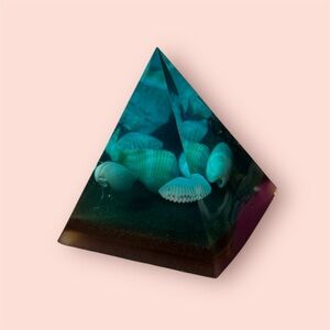 Ocean pyramid
